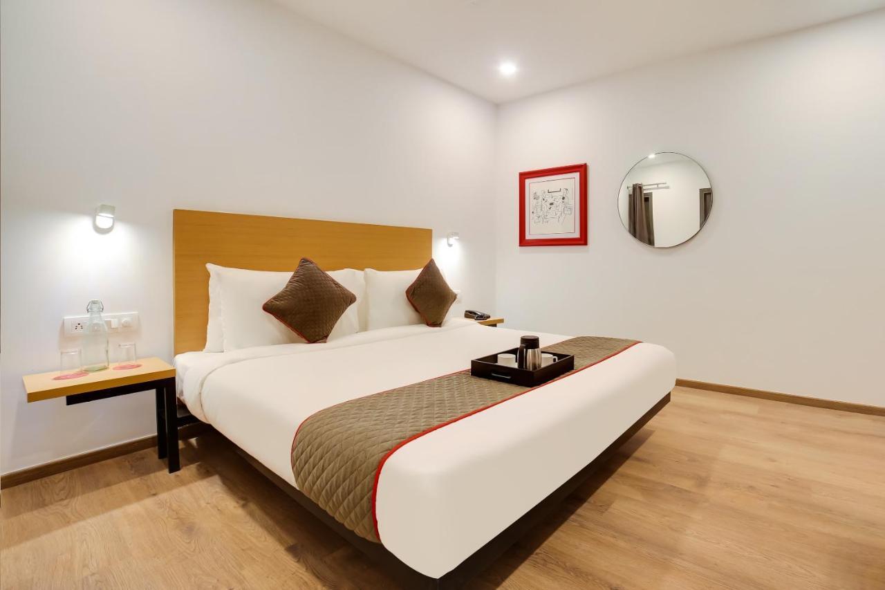 Oyo Townhouse 019 Anand Vihar Hotel นิวเดลี ภายนอก รูปภาพ