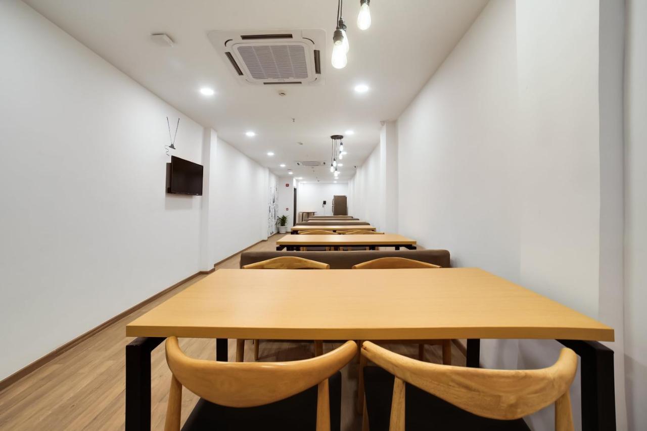 Oyo Townhouse 019 Anand Vihar Hotel นิวเดลี ภายนอก รูปภาพ