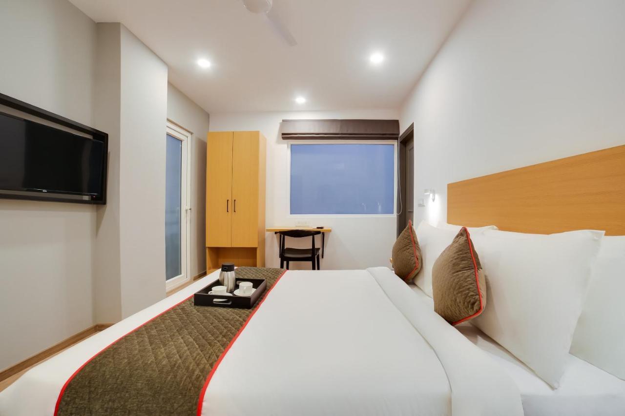 Oyo Townhouse 019 Anand Vihar Hotel นิวเดลี ภายนอก รูปภาพ