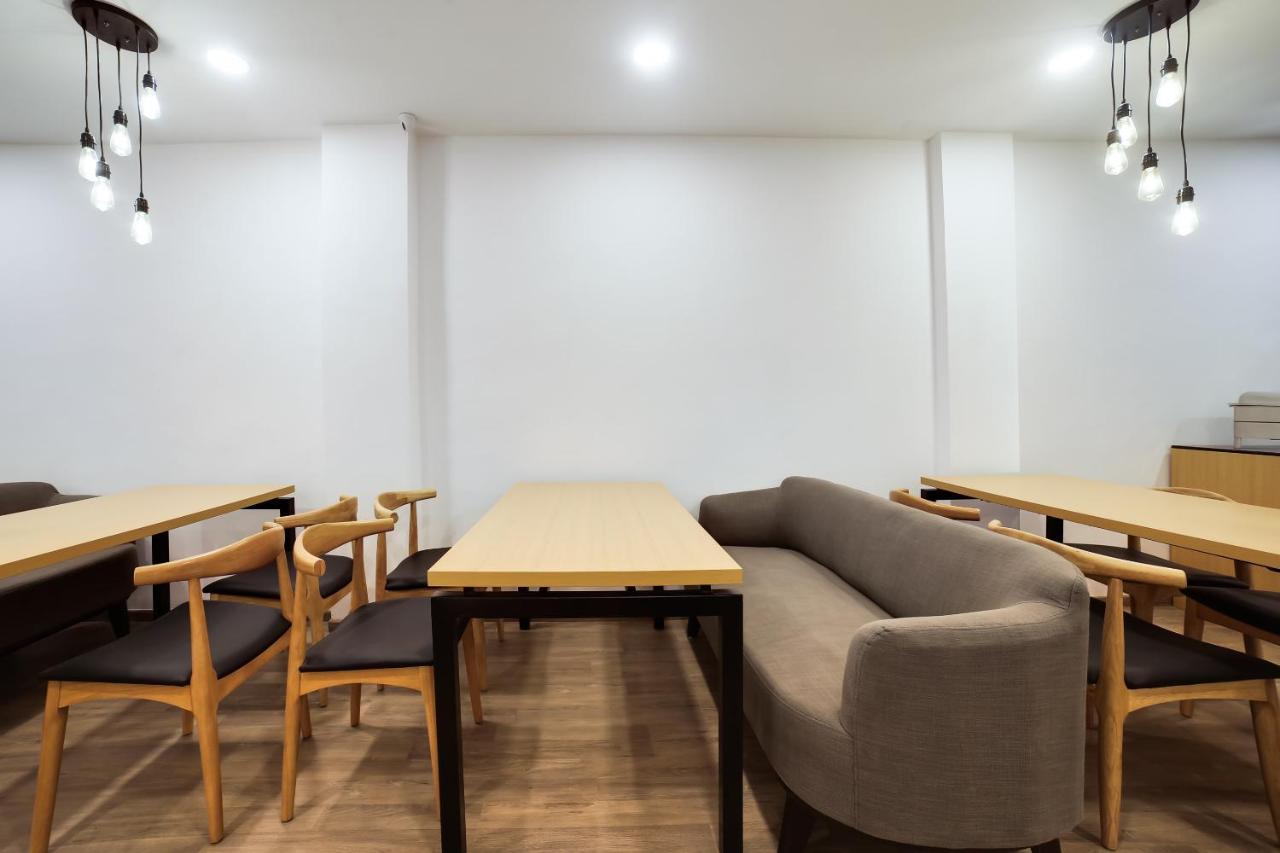 Oyo Townhouse 019 Anand Vihar Hotel นิวเดลี ภายนอก รูปภาพ