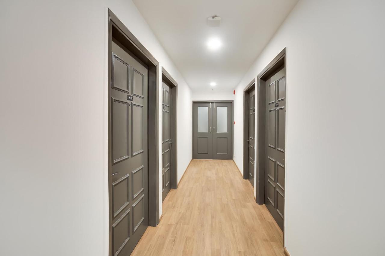 Oyo Townhouse 019 Anand Vihar Hotel นิวเดลี ภายนอก รูปภาพ