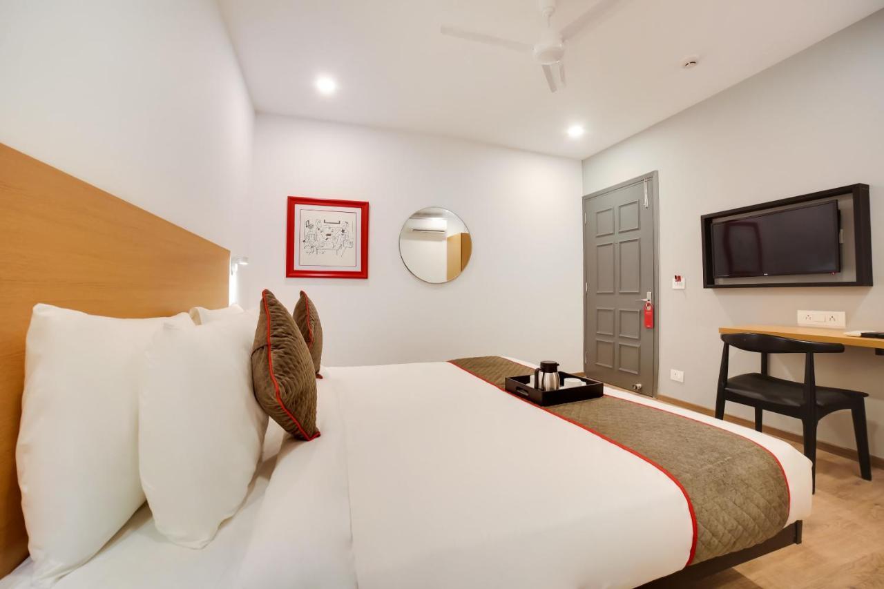 Oyo Townhouse 019 Anand Vihar Hotel นิวเดลี ภายนอก รูปภาพ